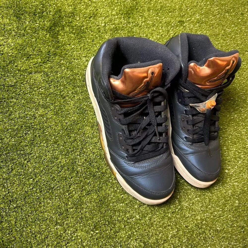 Jordan Navy and Blue Trainers